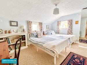 Bedroom- click for photo gallery